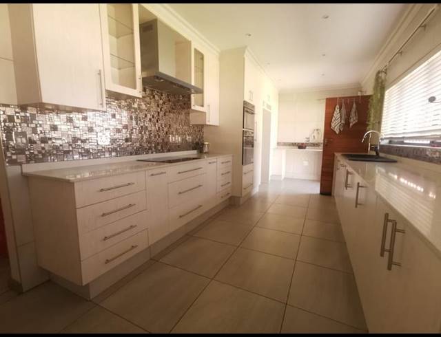 4 BEDROOM PROPERTY TO RENT IN DUNNOTTAR